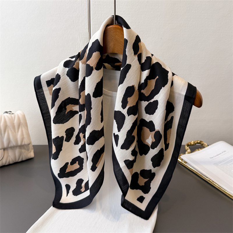 Silk Neck Scarf - 레오파드 프린트 봄-여름 70% 인조 실크